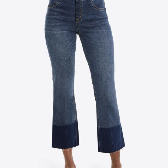 Spanx 20231R Cropped Flare Denim Jeans Medium Wash - Picture 3 of 8